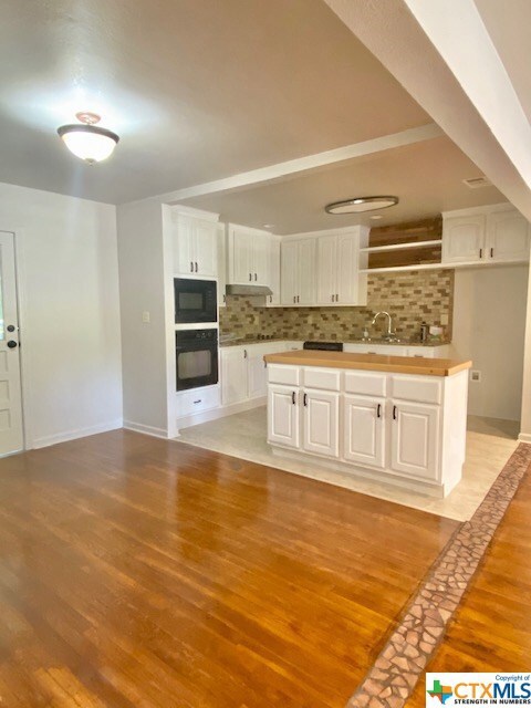 1026 N San Marcos St, Seguin, TX 78155 - photo 2