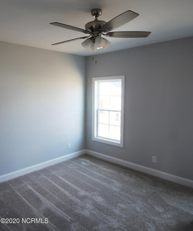 3928 Pensacola Dr, Hope Mills, NC 28348 - photo 4