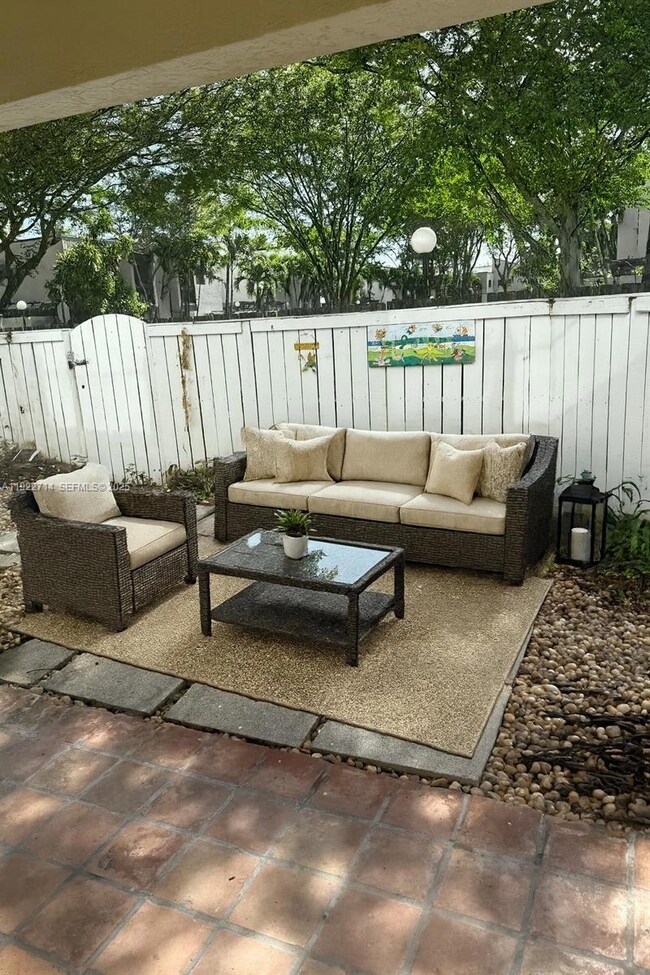 6860 SW 45th Ln unit 4, Miami, FL 33155 - photo 7