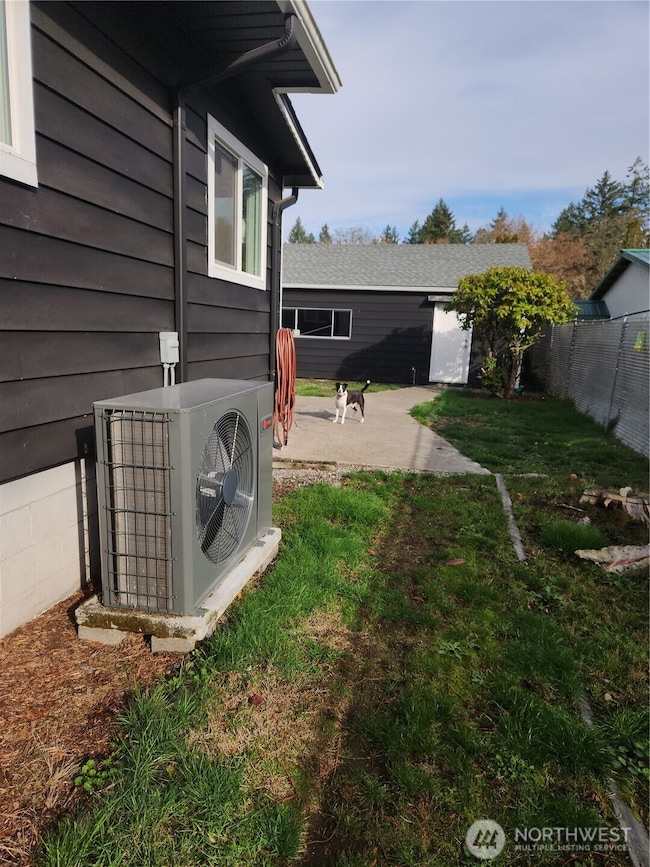 403 Louviers Ave, Dupont, WA 98327 - photo 4