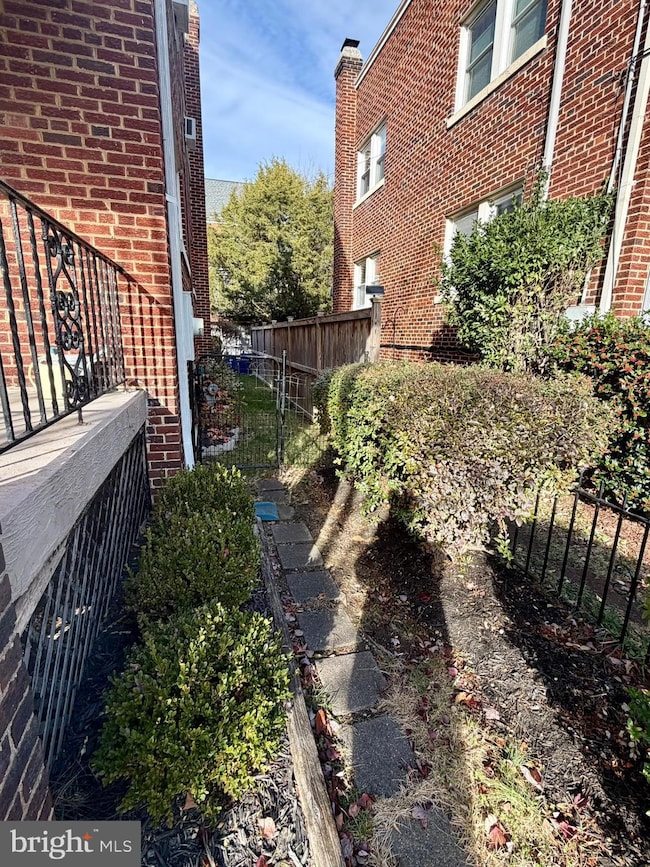 615 Powhatan Place NW, Washington, DC 20011 - photo 5