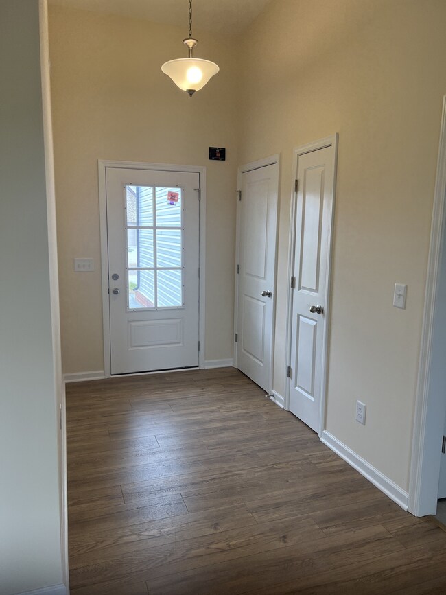 217 Meadowbrook, Shelbyville, TN 37160 - photo 6