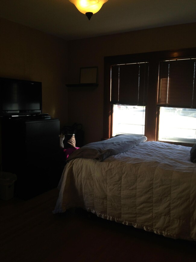 bedroom1<|><|>