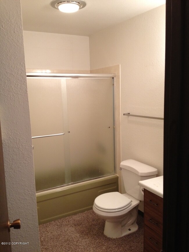 5613 Renee Cir, Anchorage, AK 99504 - photo 6