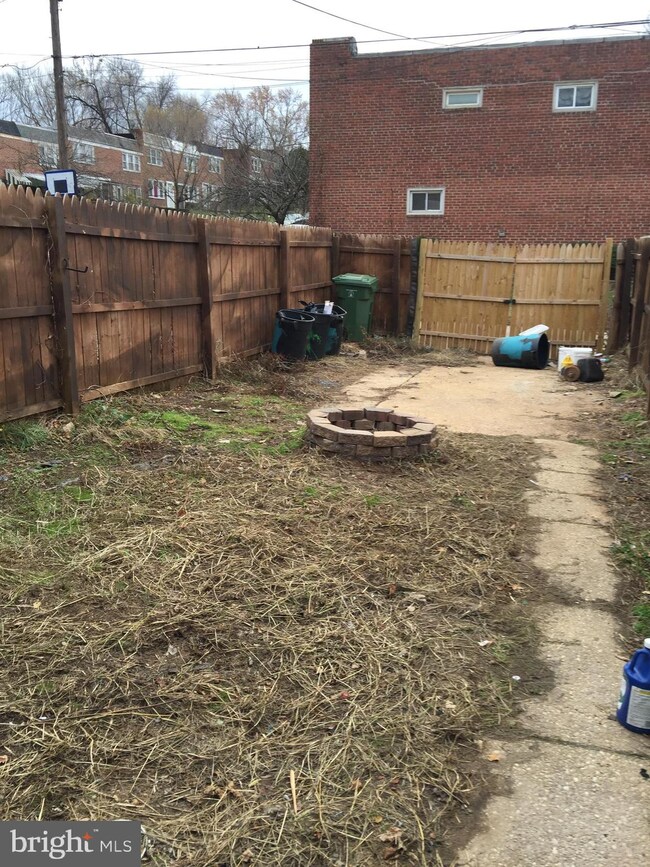 2440 Harriet Ave, Baltimore, MD 21230 - photo 3