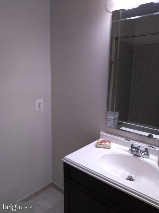 2054 Royal Fern Ct unit 22B, Reston, VA 20191 - photo 7