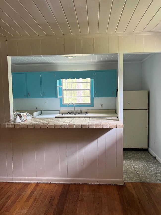 103 Purify Bay Rd, Crawfordville, FL 32327 - photo 2