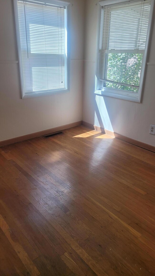 633 Roth Ave, Columbus, OH 43228 - photo 6