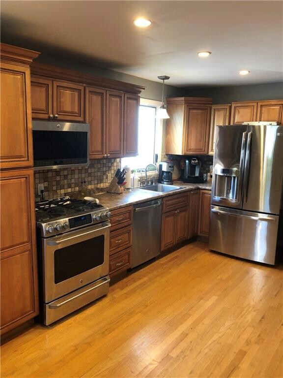 38 Aster Ct, Brooklyn, NY 11229 - photo 6