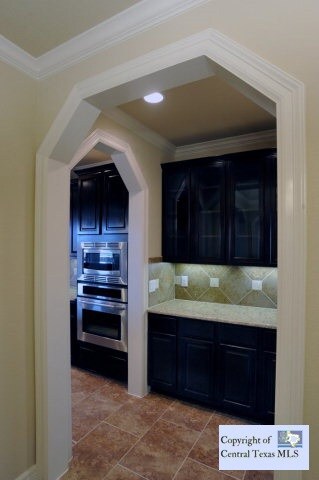Butler's Pantry 2