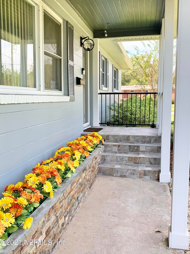 6206 Carranza Dr, Jacksonville, FL 32216 - photo 3