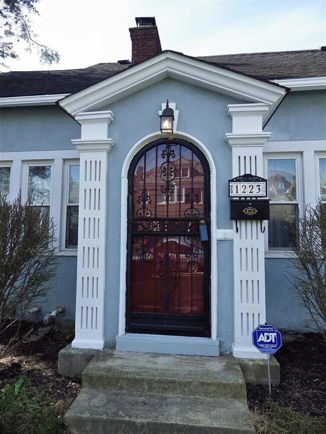 1223 Fair Ave, Columbus, OH 43205 - photo 2