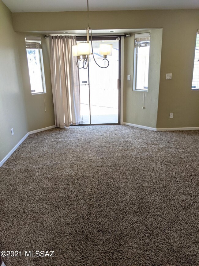 2608 W Lazybrook Dr, Tucson, AZ 85741 - photo 4