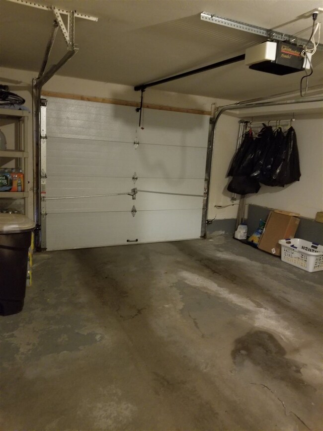 10 Echo Shore Dr, MerriMacK, NH 03054 - photo 3