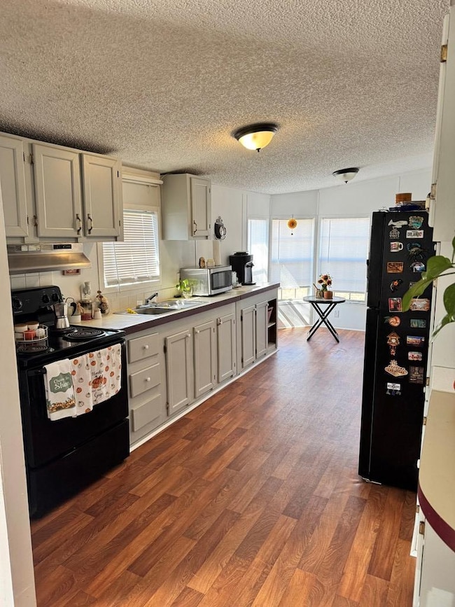 609 Bartlett Loop, Headland, AL 36345 - photo 6