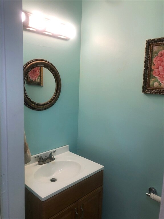 41 Foundry St unit 11-16, South Easton, MA 02375 - photo 4