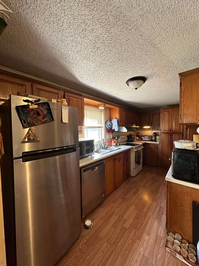 2 Harbourt Dr, Winchester, NH 03470 - photo 6