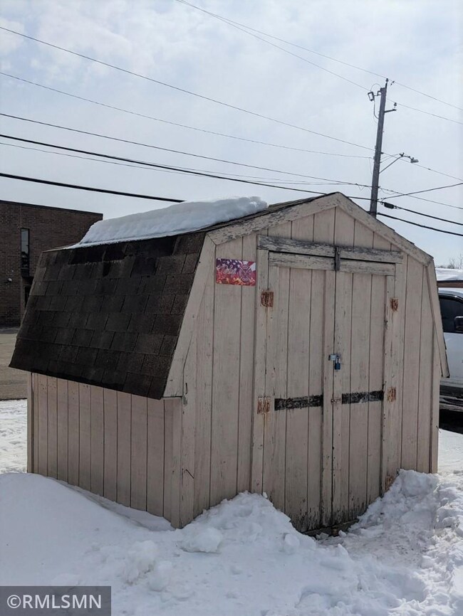 511 Gillis Ave S, Browerville, MN 56438 - photo 4