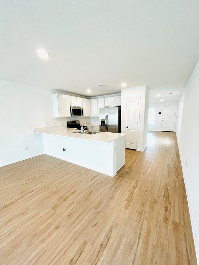 4118 Holland View Ln, Baytown, TX 77521 - photo 4