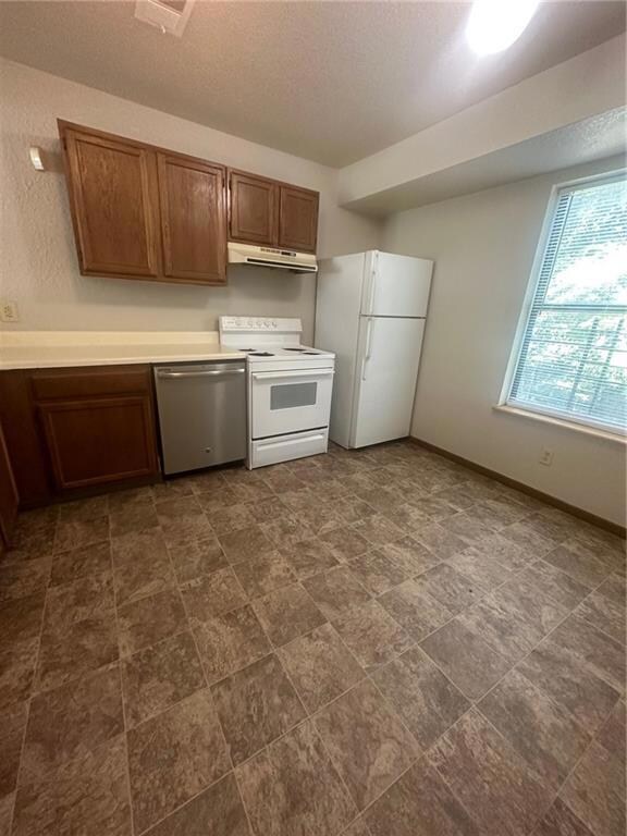 7035 Indiana Ave, Kansas City, MO 64132 - photo 4