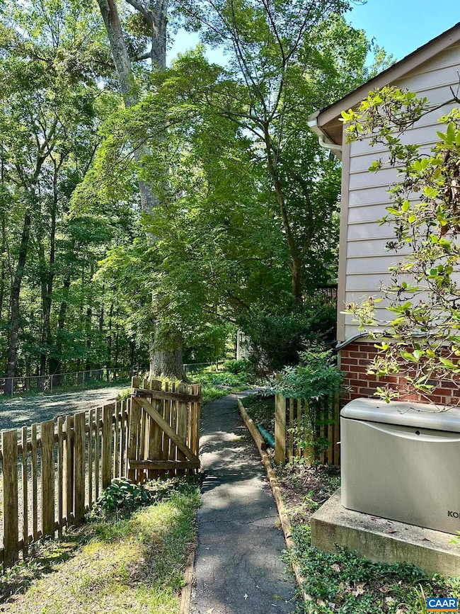 3985 William Ct, Charlottesville, VA 22903 - photo 5