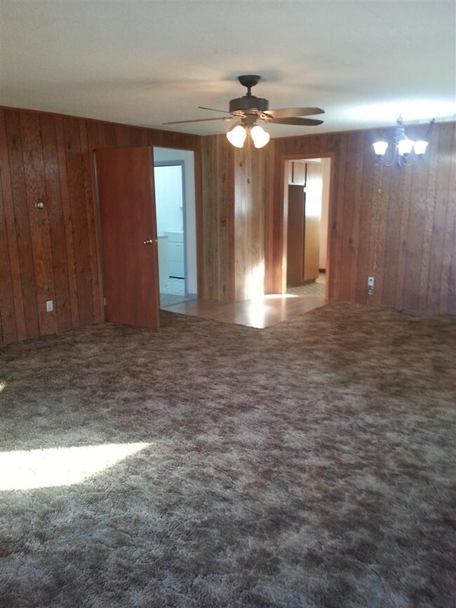 1004 5th St, Stapleton, NE 69163 - photo 2