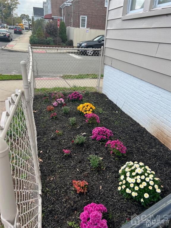 25 Christopher St, Carteret, NJ 07008 - photo 4