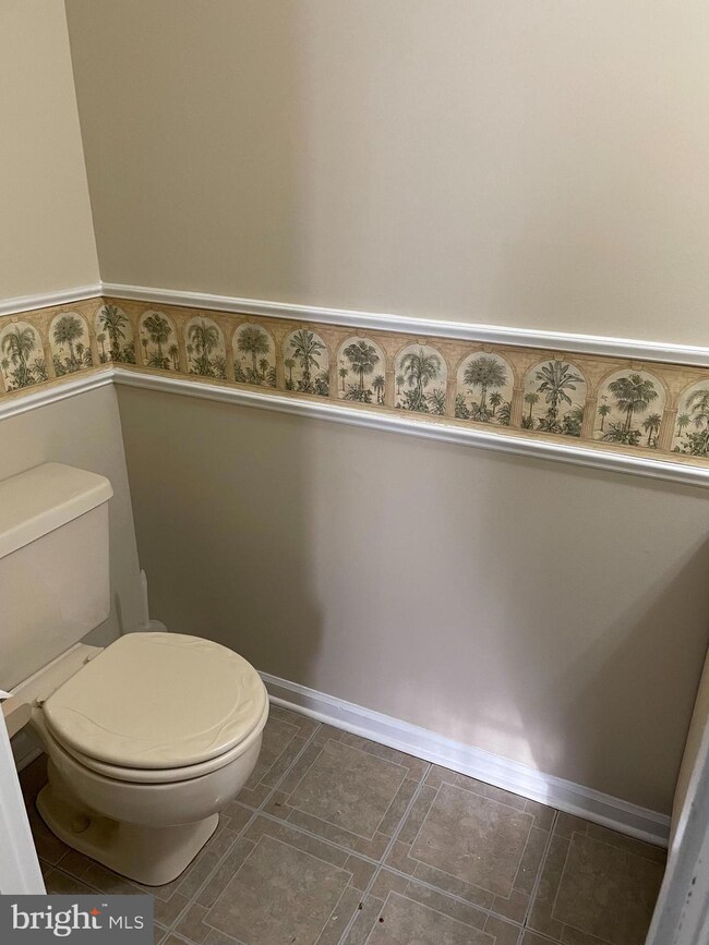 909 Northridge Dr unit 92-B, East Norriton, PA 19403 - photo 5