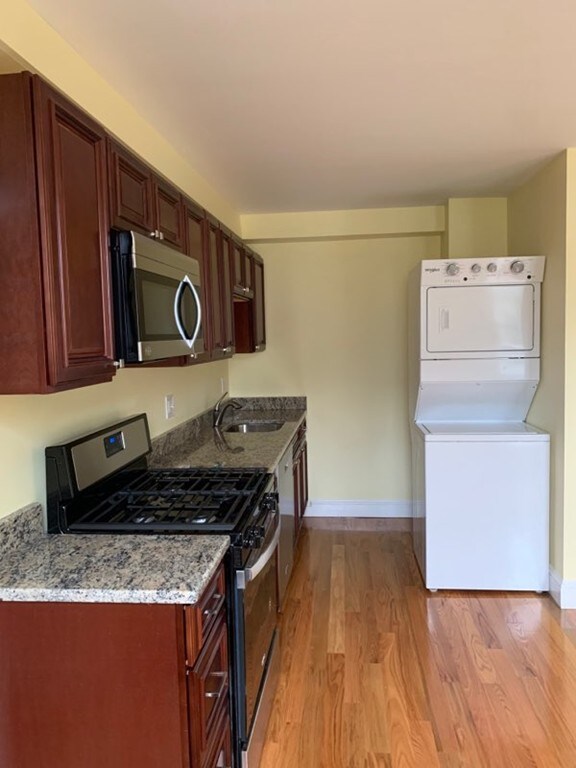 14 Holmes St unit 2, Allston, MA 02134 - photo 2