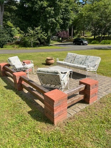 4 Dwight Cir, Amherst, MA 01002 - photo 2