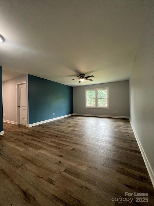 1048 Avondale Rd unit 13, Lowell, NC 28098 - photo 2