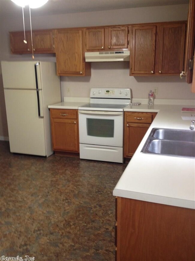 2818 Brookside Cir, Paragould, AR 72450 - photo 4