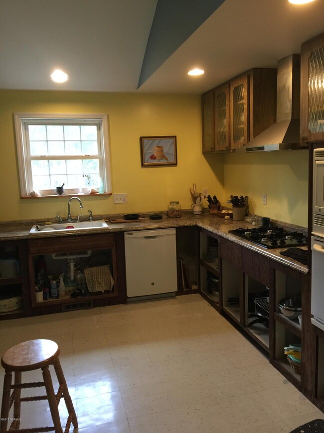 6620 Suzanne St NW, Ocean Isle Beach, NC 28469 - photo 6