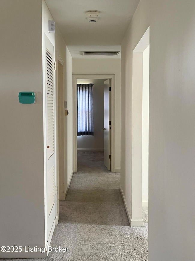 2006 Patricia Dr, Louisville, KY 40272 - photo 4