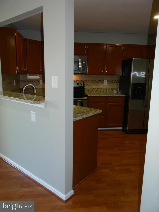9212 Deer Crossing unit 58, Lorton, VA 22079 - photo 5
