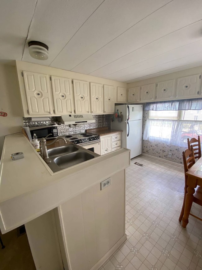 1690 Gangway Loop unit 241, Ruskin, FL 33570 - photo 4