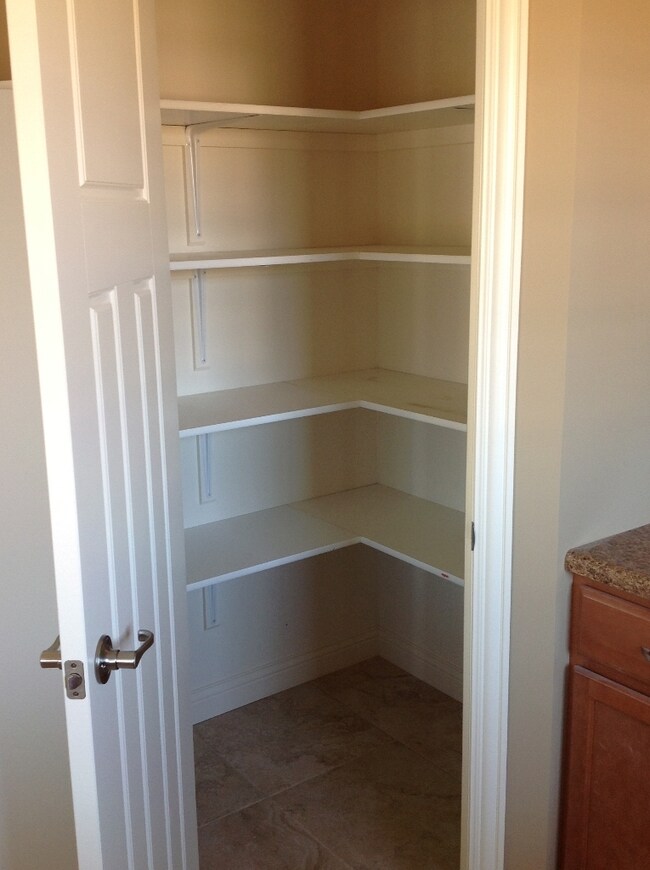corner pantry