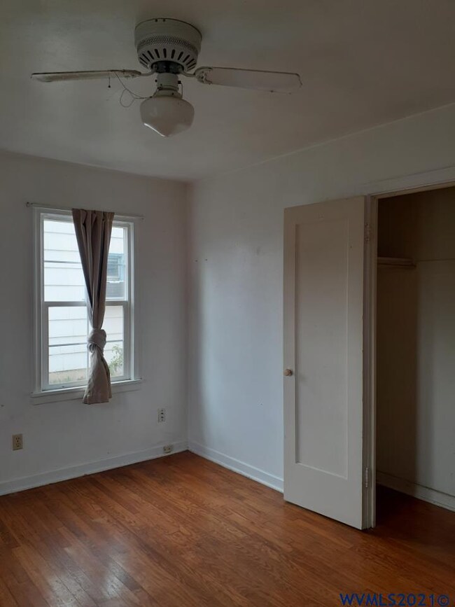 1049 15th Ave SW, Albany, OR 97321 - photo 6