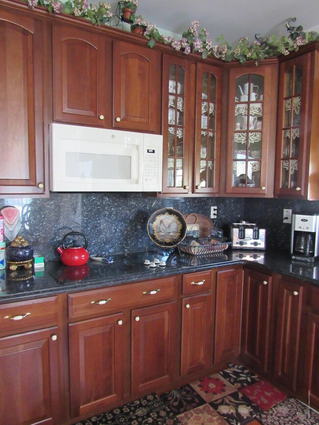 138 Eleanor Rd, Manchester, NJ 08759 - photo 6