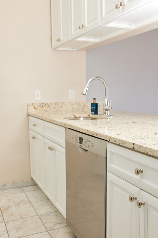 The Montclair Condominiums unit 404, Quincy, MA 02171 - photo 6