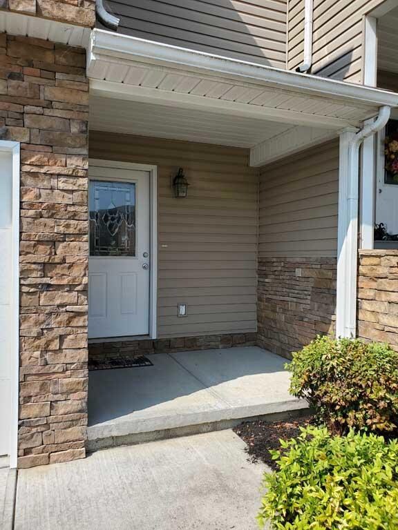 03-Front Porch
