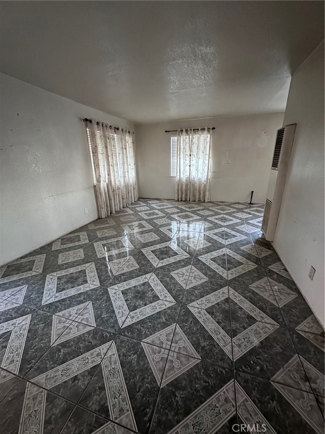 262 N Larch Ave, Rialto, CA 92376 - photo 3