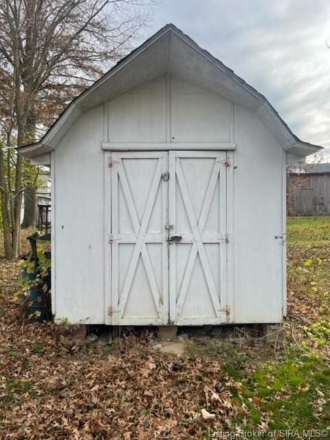 208 Franklin St, Salem, IN 47167 - photo 4