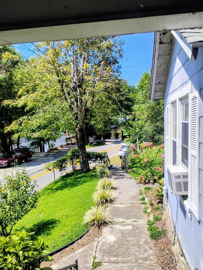 153 N River Rd, Sylva, NC 28779 - photo 6