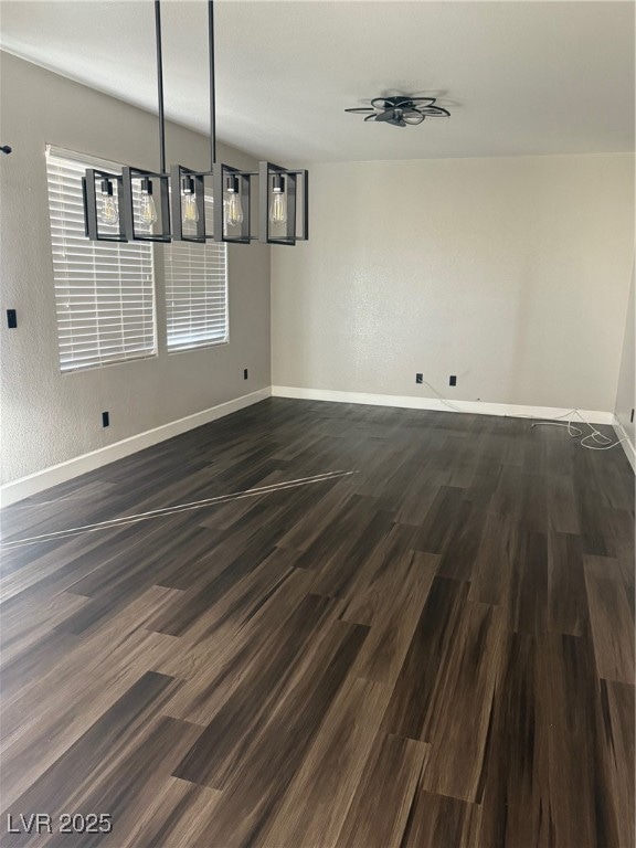 6409 Wild Chive Ave, Las Vegas, NV 89122 - photo 3