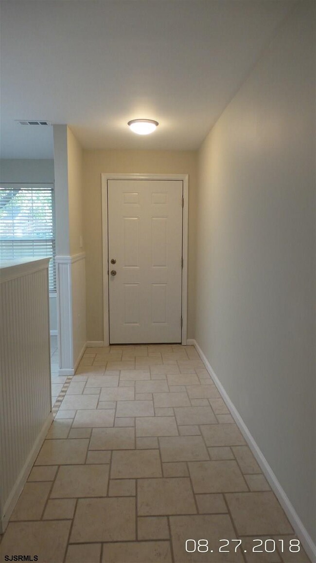 1554 Benjamin Franklin Ct unit 1554, Mays Landing, NJ 08330 - photo 2