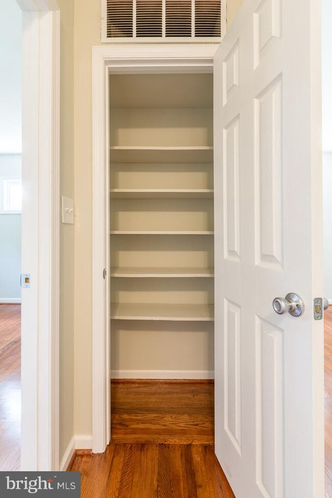 7012 Canyon Dr, Capitol Heights, MD 20743 - photo 7