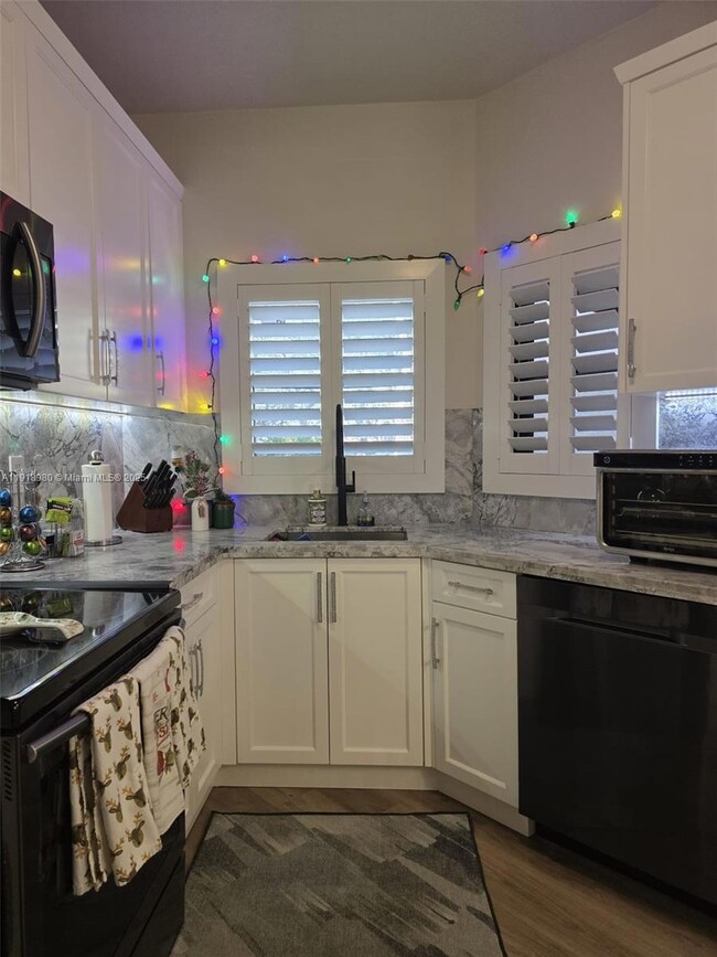 15529 N Miami Lakeway unit 104, Miami Lakes, FL 33014 - photo 7