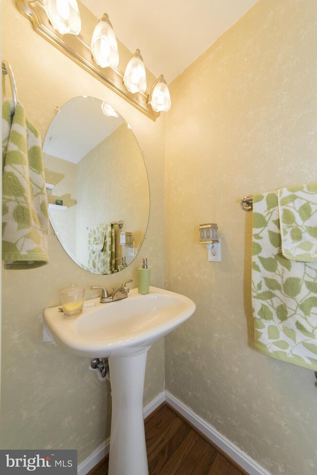 746 Shallow Ridge Ct, Abingdon, MD 21009 - photo 5