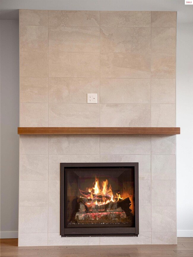 1037 E Railroad Ave, Post Falls, ID 83854 - photo 6